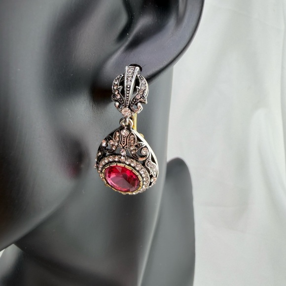 Vintage-Inspired Silver and Red Drop Earrings - Picture 5 of 9